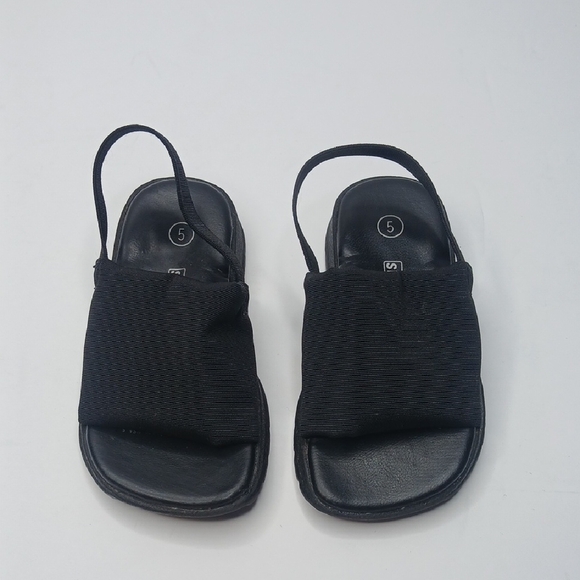 Black fabric slingback slide sandal - Picture 2 of 8